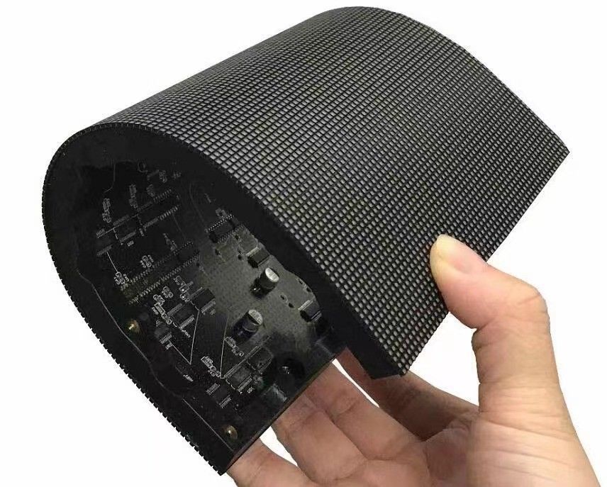 การโฆษณา สกรีนเวที LED แบบยืดหยุ่น สีเต็ม ลวดลาย LED